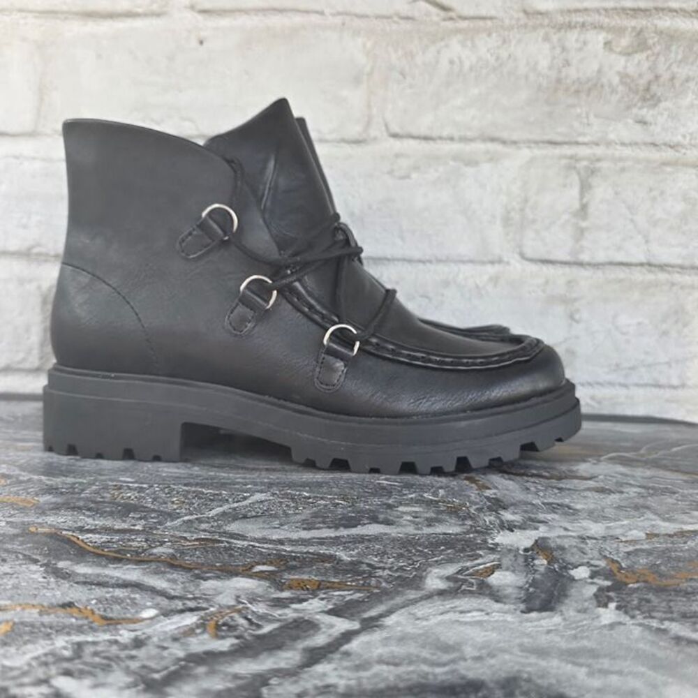Bella Vita Xandy Black Leather Lace-Up Side-Zip Ankle Boots Women's Size 9 W NWO